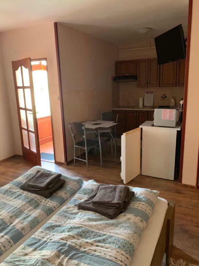 Apartmanovy Dom Magda 브르보우 외부 사진